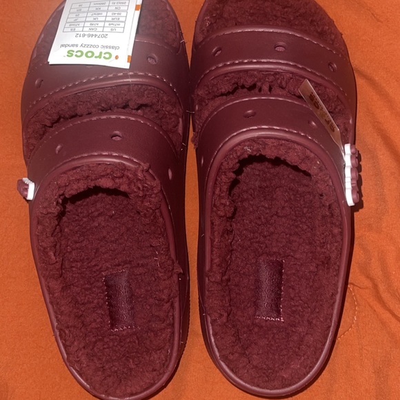 Burgundy brand new Crocs - Picture 5 of 6